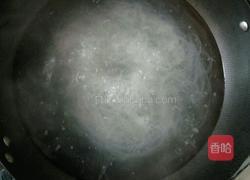 凉拌黄瓜粉丝金针菇的做法图解2