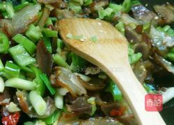 蒜炒腊肉的做法图解6