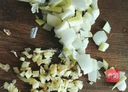 五彩鸡丁的做法图解6