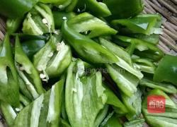 辣炒鸡翅尖的做法图解3