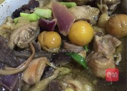 板栗焖鸡的做法图解5