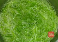 青萝卜肉饺子馅的做法图解1