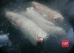 腐乳烧猪蹄的做法图解2