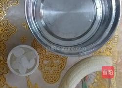 糖汁香蕉的做法图解1