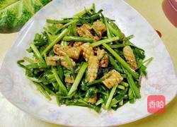 鱿鱼炒韮菜的做法图解12