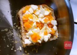 牛油果鸡蛋三明治的做法图解3