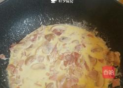 芝士奶油蘑菇培根意面(3人份)的做法图解5