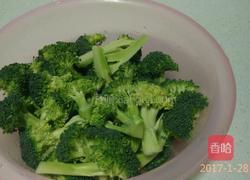 蚝油西兰花的做法图解2