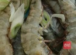 红焖海捕大对虾的做法图解3