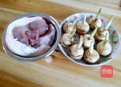 慈姑焖肉的做法图解1