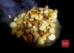慈姑焖肉的做法图解7
