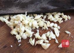 鲮鱼油麦菜的做法图解3