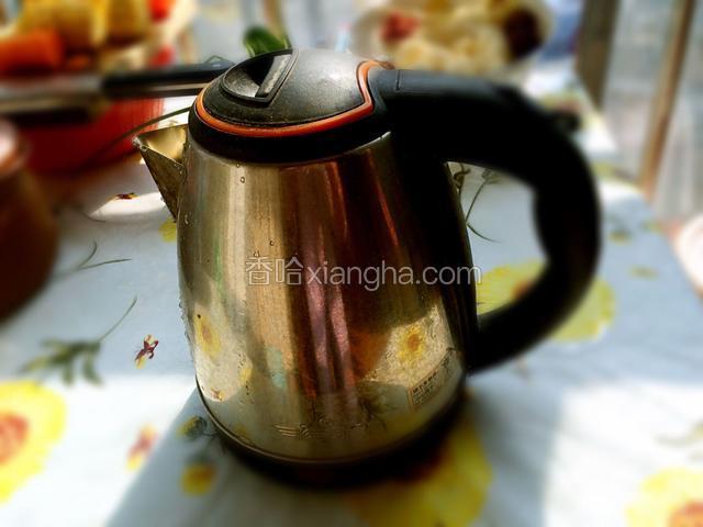 清水一壶（也可以是热水）