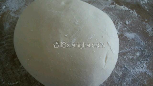 面团饧发25分钟；
