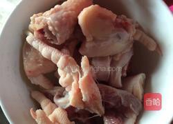 花胶炖鸡的做法图解1