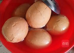 煮五香鸡蛋的做法图解4