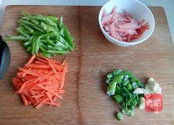 榨菜炒肉丝的做法图解2