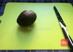 Illustration of how to make avocado sandwich 1