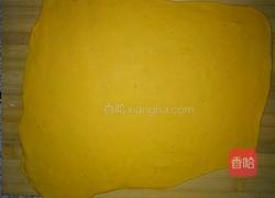 绿叶玫瑰花卷（一）的做法图解2