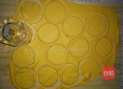 绿叶玫瑰花卷（一）的做法图解3