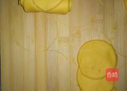 绿叶玫瑰花卷（一）的做法图解7