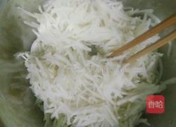 包子(萝卜粉丝馅的)12个量的做法图解2