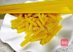 在意大利拌面的做法图解1