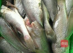 干炸黄花鱼的做法图解1