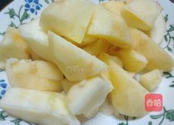 鲜榨苹果汁的做法图解3