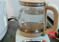 港式奶茶的做法图解2