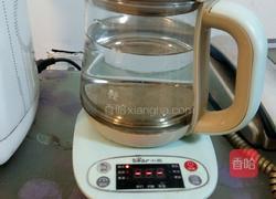 港式奶茶的做法图解1