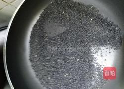 黑芝麻桂花元宵的做法图解1