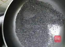 Illustration of how to make Black Sesame Osmanthus Lantern Festival 1