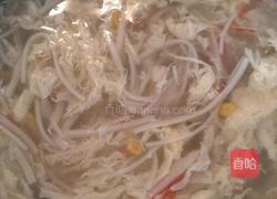 蟹肉玉米汤的做法图解7