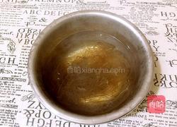 猪肉炖粉条的做法图解1