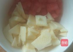 番茄苹果蜂蜜汁的做法图解2