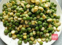 腊肠焖饭的做法图解2