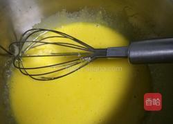 电饭煲蛋糕的做法图解1