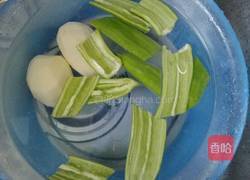 白酒炝马铃薯丝儿的做法图解1
