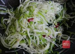 白酒炝马铃薯丝儿的做法图解9