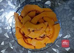 蜜豆南瓜的做法图解3