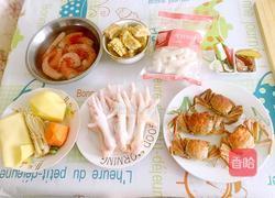 鸡爪肉蟹煲的做法图解1