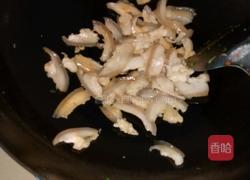 蒜苗炒肉的做法图解4