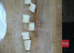 韭菜包子的做法图解4