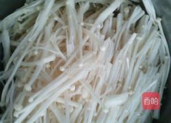 爆炒 青菜 金针菇的做法图解1