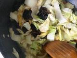 土豆木耳炖白菜的做法[图]