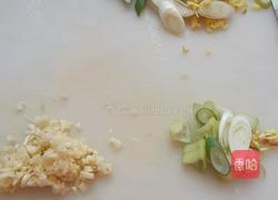 蒜蓉耗油西蓝花的做法图解2