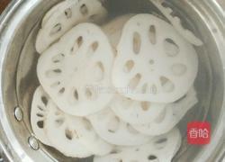 酸辣莲藕的做法图解1