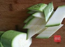 虾仁炒西葫芦的做法图解2