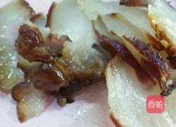 野藜蒿炒乡里腊肉的做法图解4